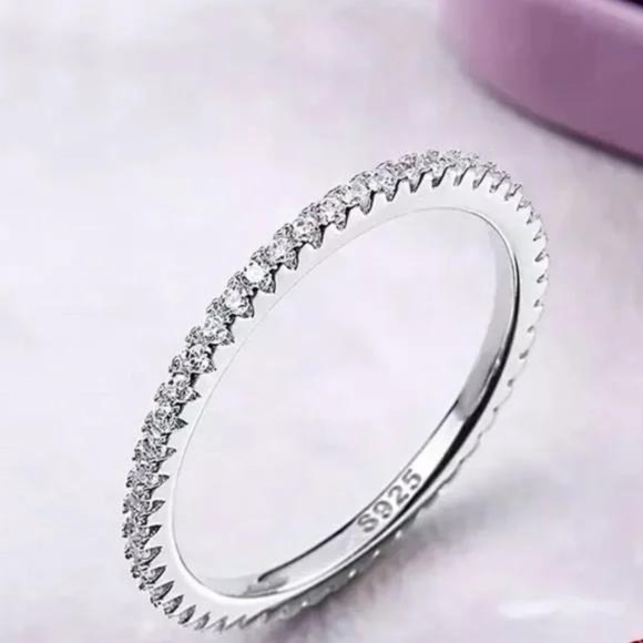 NEW FULL ETERNITY 925 STERLING SILVER DIAMOND RING, CUTE RING, SHINY RING. - Picture 3 of 5